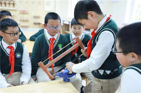 奉贤区构建“五有”课后服务体系 提升小学课后服务内涵质量